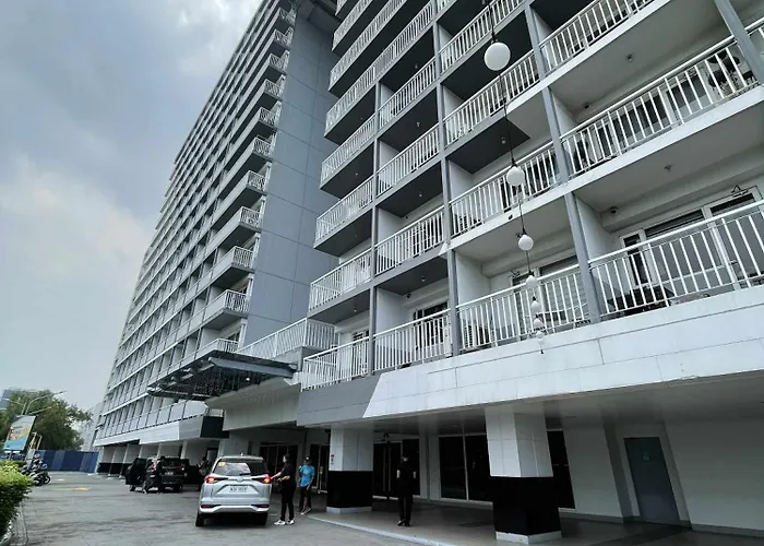 Paula & Michael Staycation At Shell Residences Near Moa & Naia 马尼拉