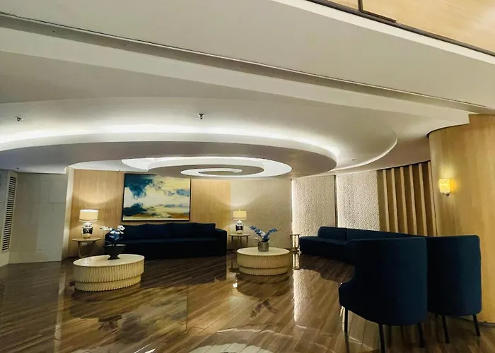 Paula & Michael Staycation At Shell Residences Near Moa & Naia 公寓